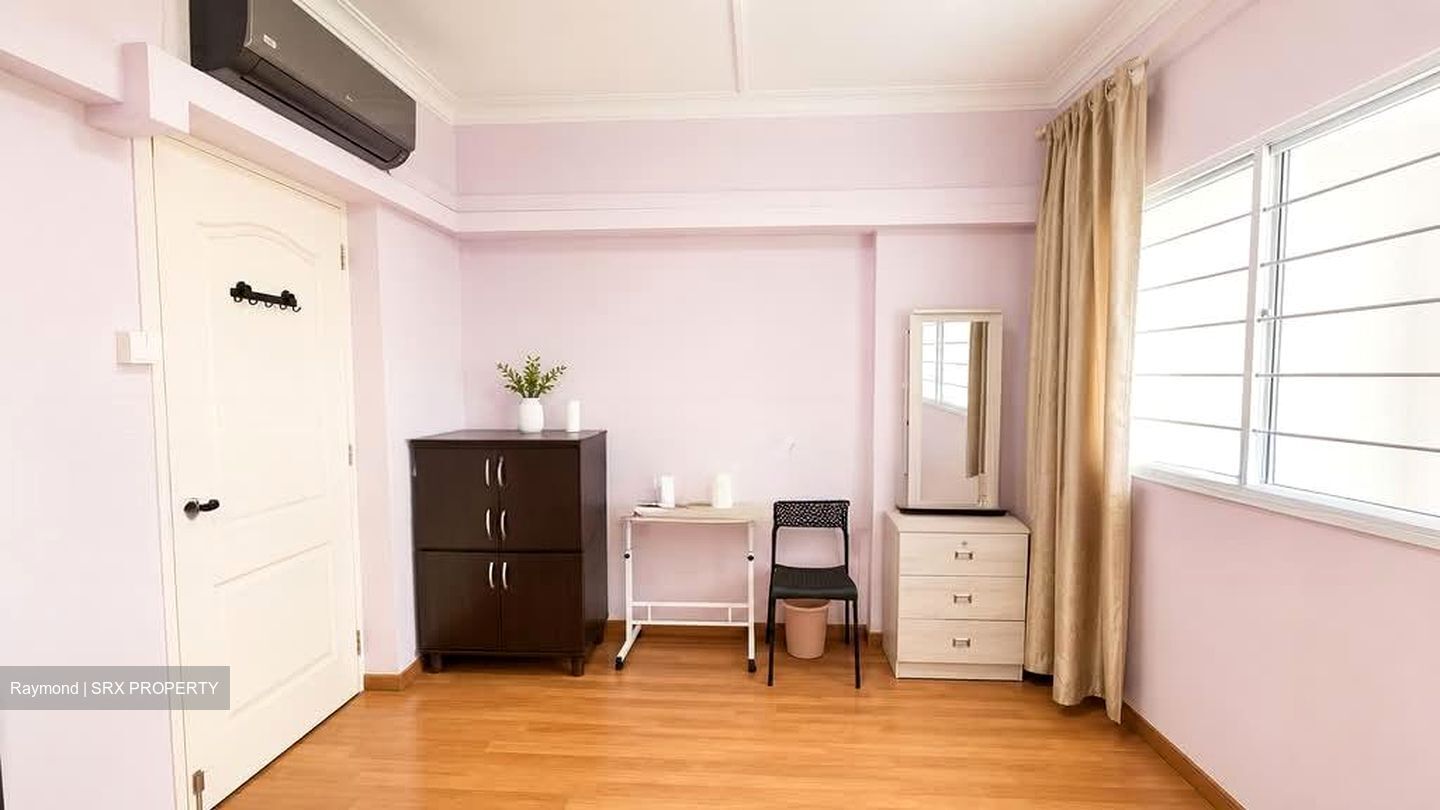 Blk 559 Jurong West Street 42 (Jurong West), HDB Executive #586812731